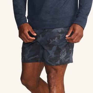 Peloton Output Camo Turin lined shorts size large new